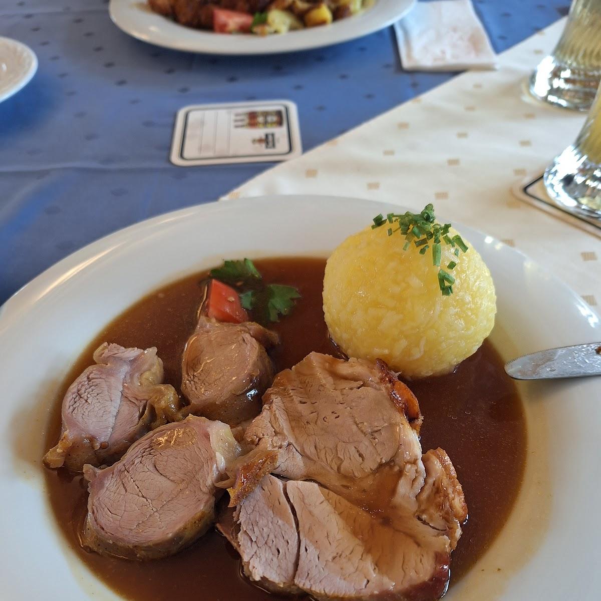 Restaurant "Gasthaus zur Adelburg" in Velburg
