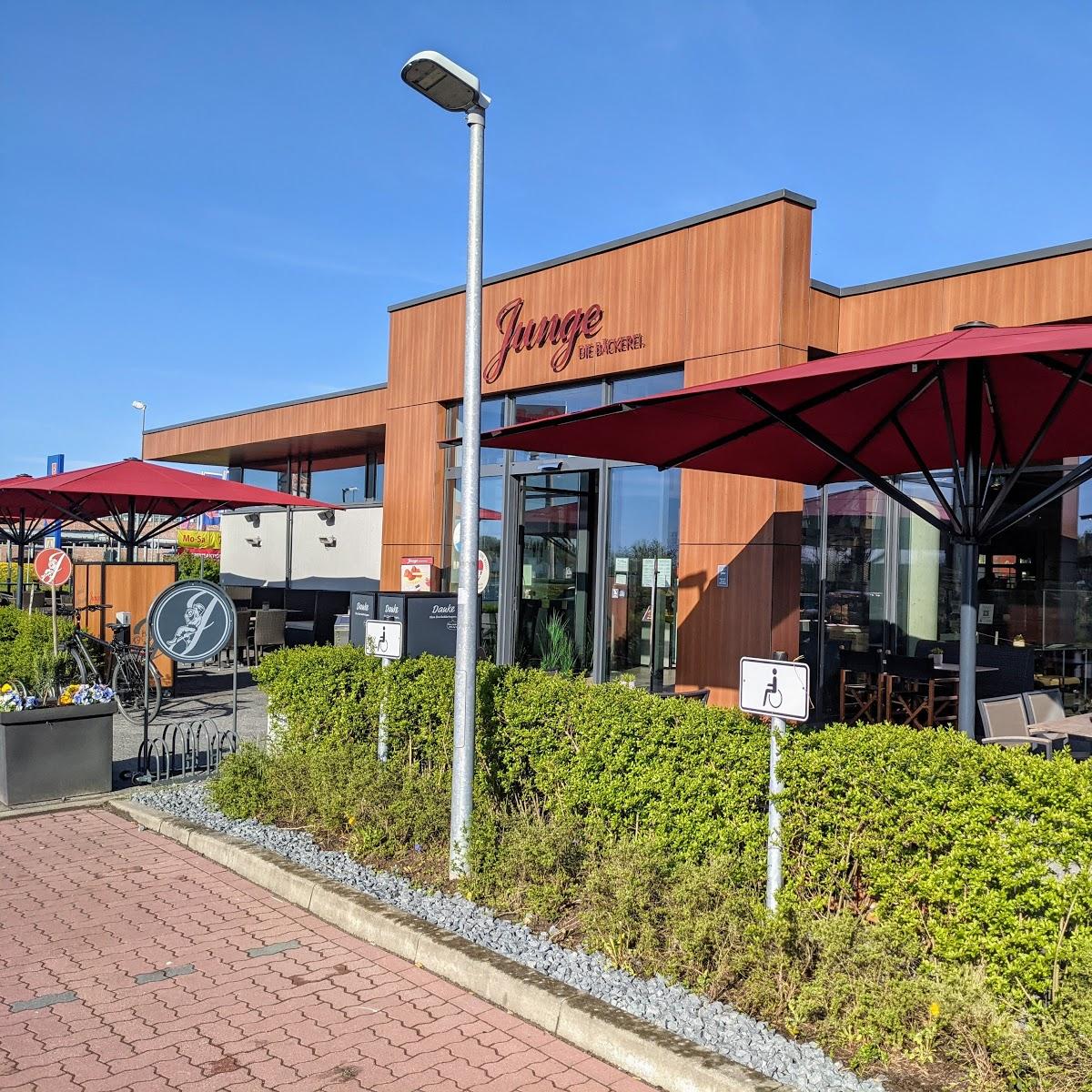 Restaurant "Junge Die Bäckerei.  Paul-vión-Schoenaich-Straße" in  Reinfeld