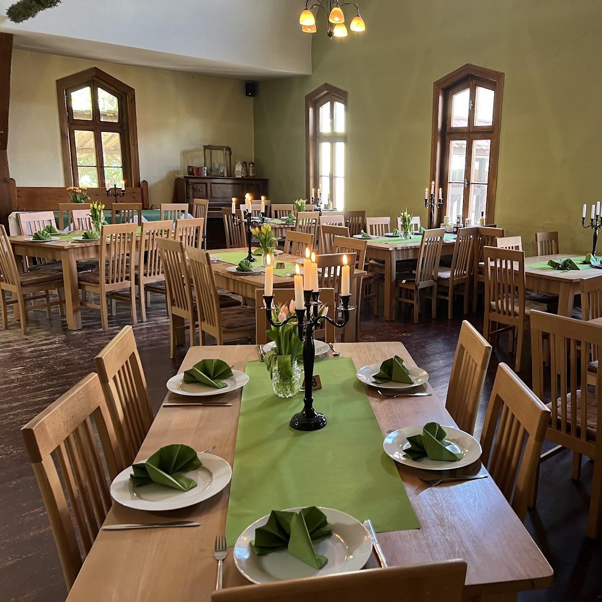 Restaurant "Gaststätte Zu den vier Linden" in Döbritschen