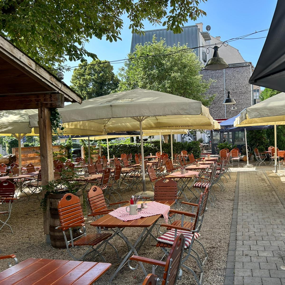 Restaurant "Zum Bayerischen Löwen" in Straubing