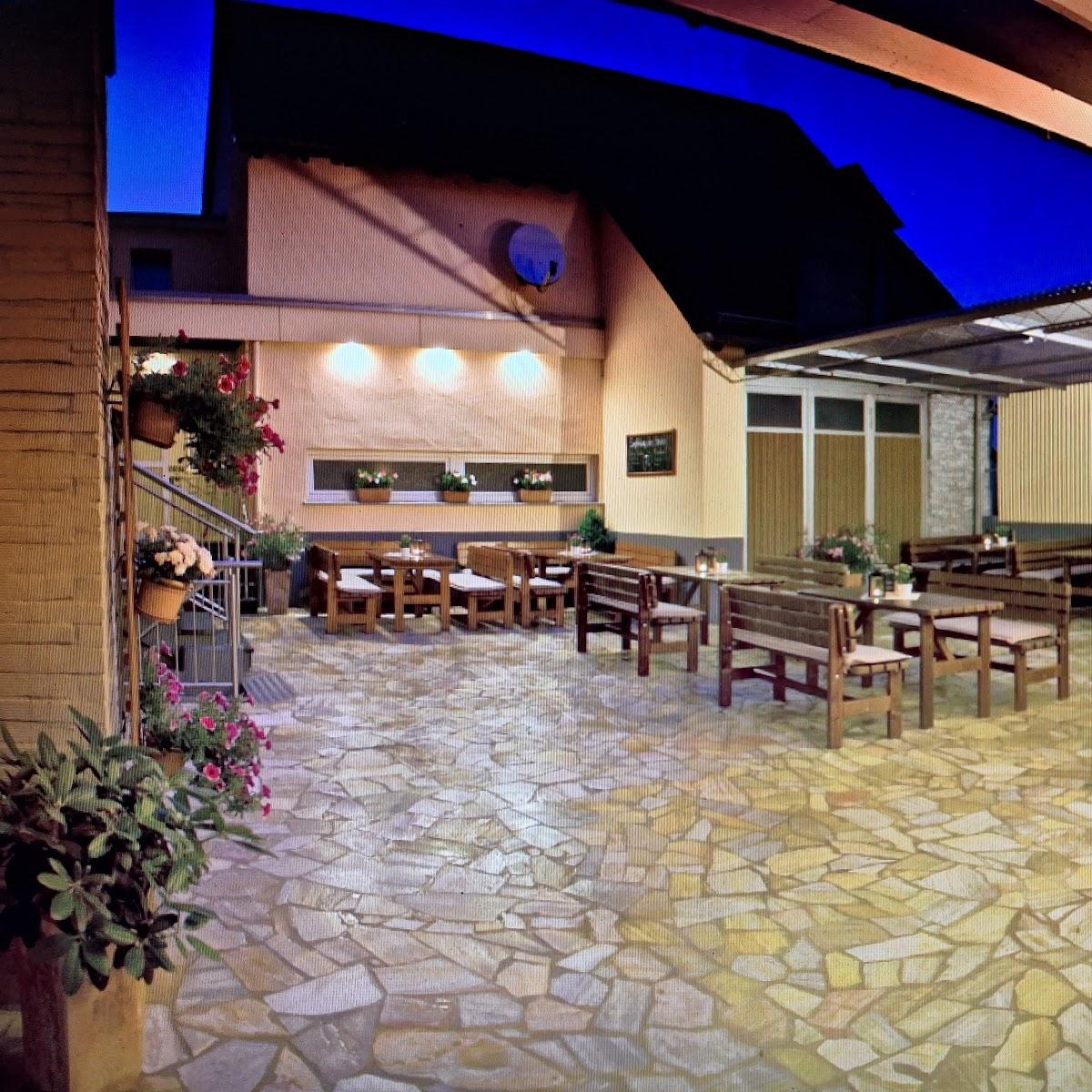 Restaurant "Zur Linde" in Reil