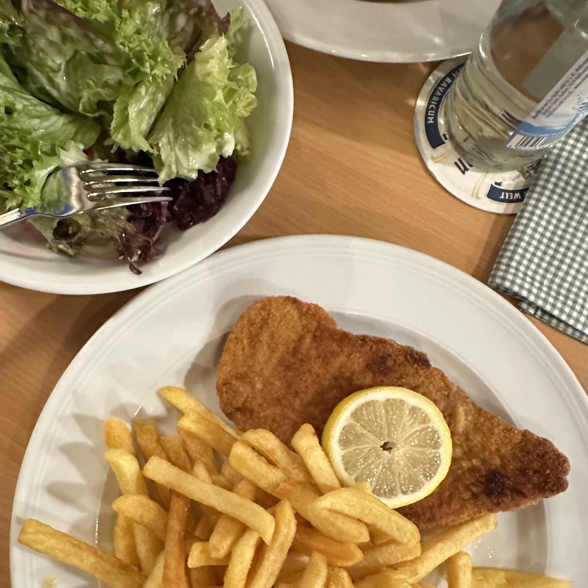Restaurant "Wanderheim Burg Teck" in Owen