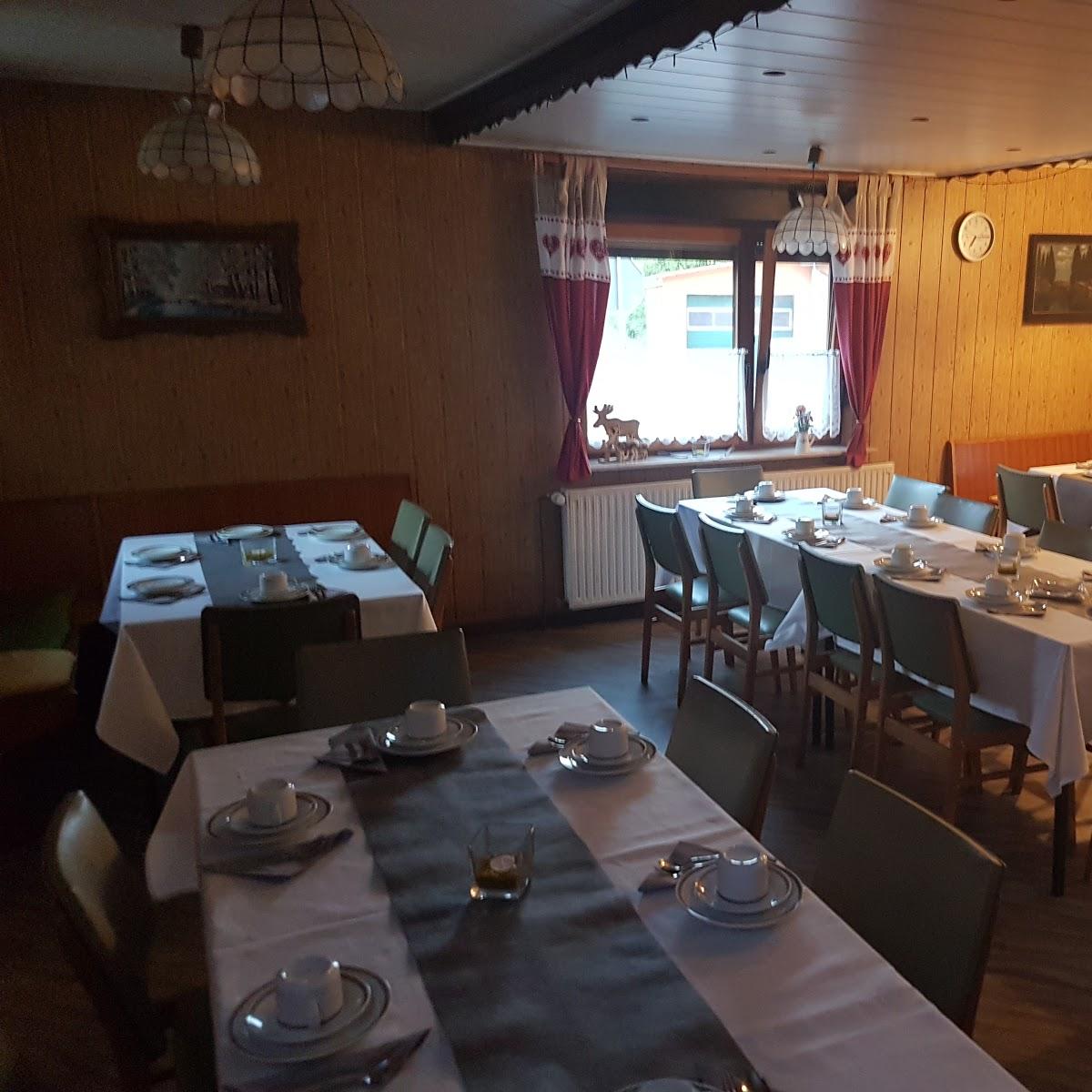 Restaurant "Gasthof Zur Schwarzen Henne" in Schwallungen