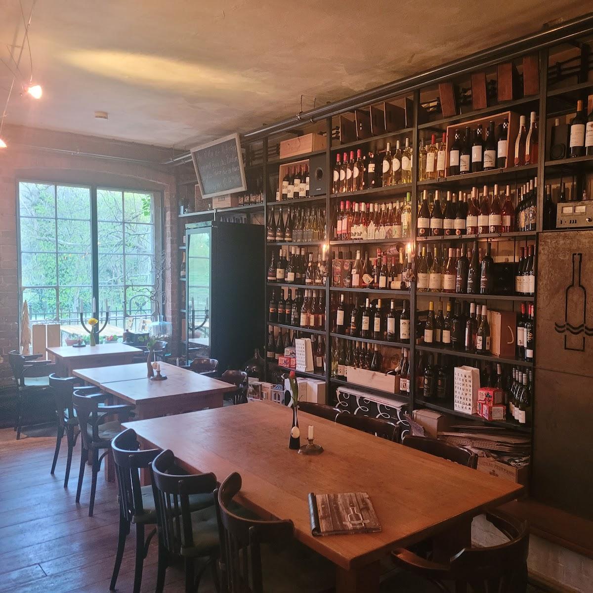 Restaurant "Weinladen Am Kanal" in Königs Wusterhausen