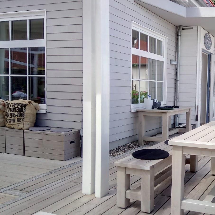 Restaurant "Café LINDQUIST" in Boltenhagen