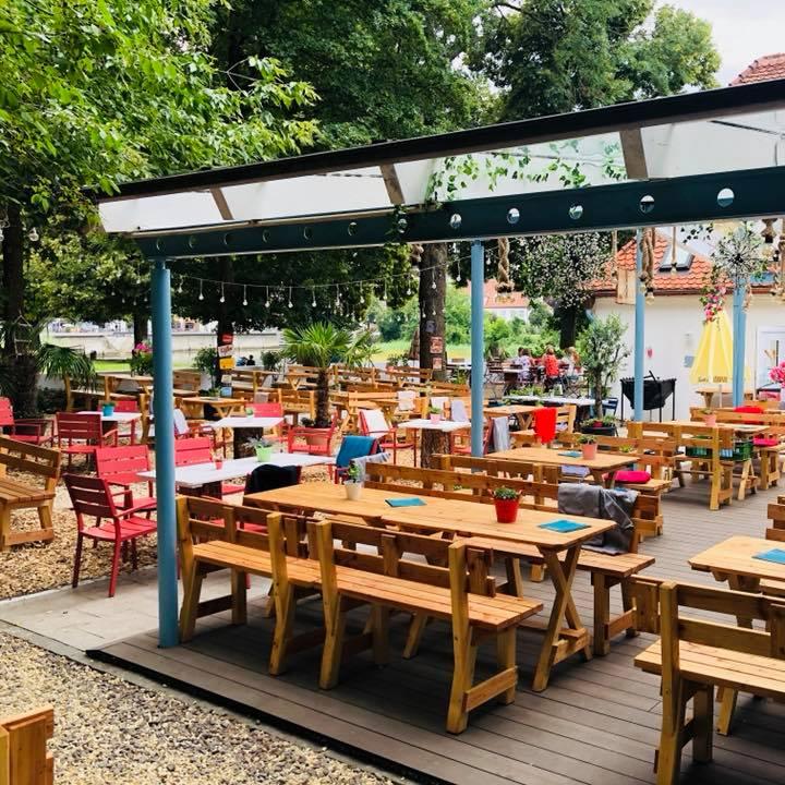 Restaurant "Bootshaus Neuburg" in Neuburg an der Donau