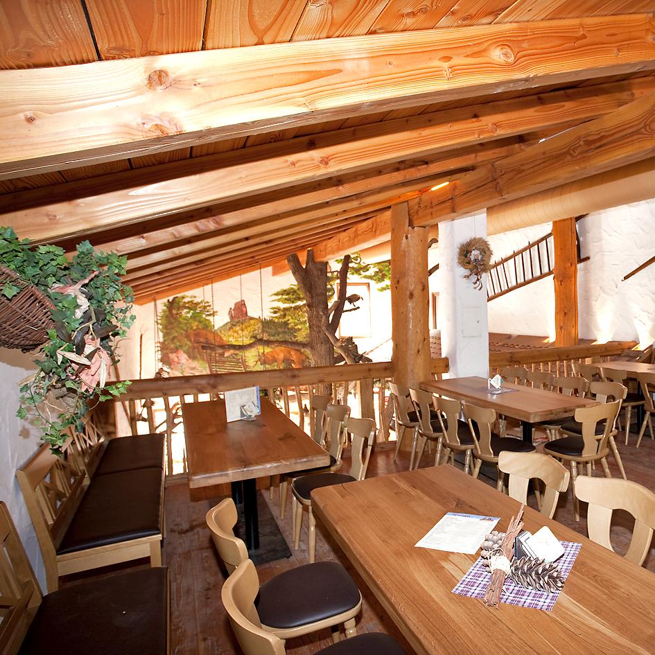 Restaurant "Paddelweiher Hütte" in Hauenstein