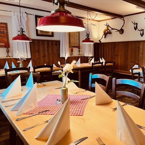 Restaurant "Waldgaststätte Filzenklas" in Tuntenhausen