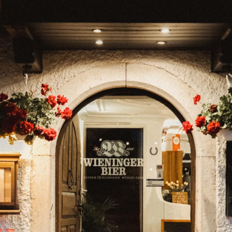 Restaurant "Castello im Staufeneck" in Piding