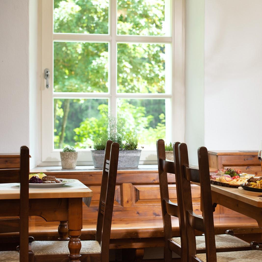 Restaurant "Altes Pfarrhaus Göringsreuth" in Schönwald