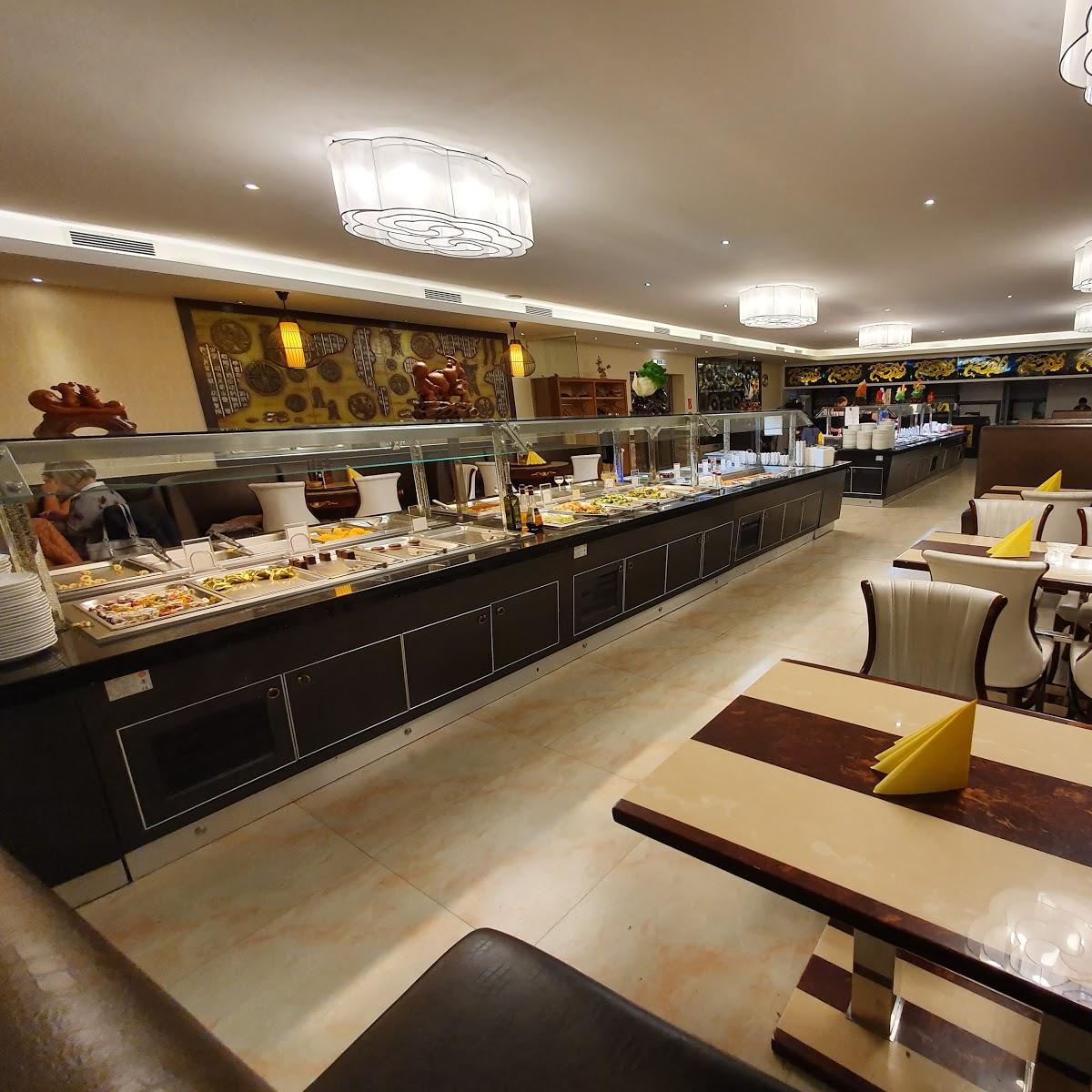 Restaurant "Golden Star Deluxe" in  Riß
