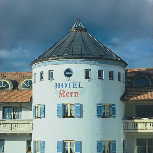 Restaurant "Hotel Garni Kern" in Halfing