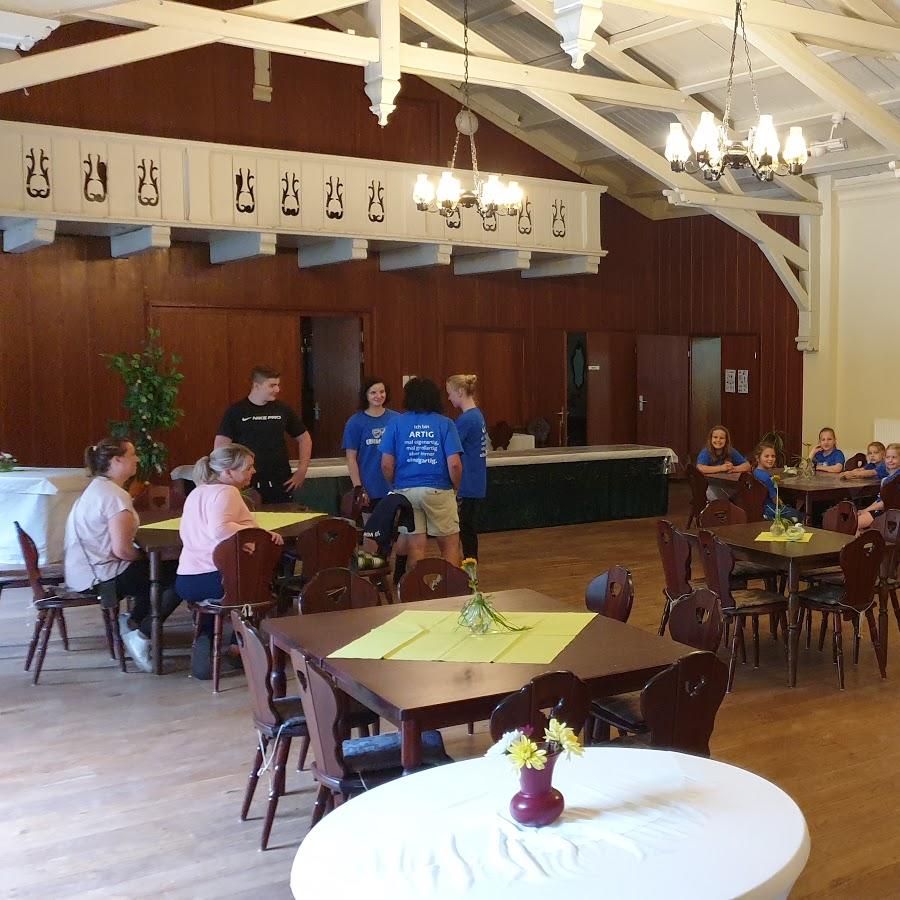 Restaurant "Schnitzelstube UG" in  Gützkow