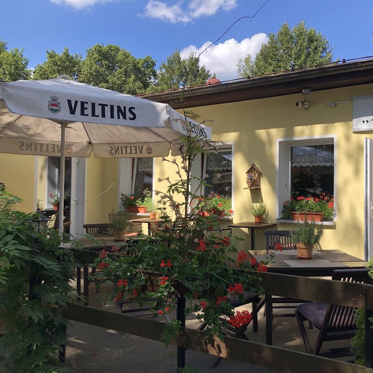 Restaurant "Gasthaus Zu den Eichen" in Nuthe-Urstromtal