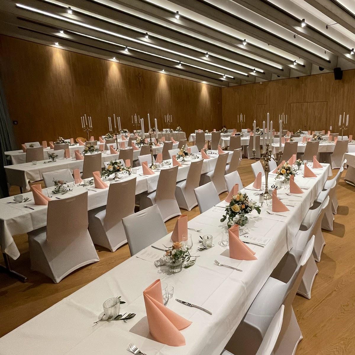 Restaurant "Wirt z´Dirling" in Tyrlaching