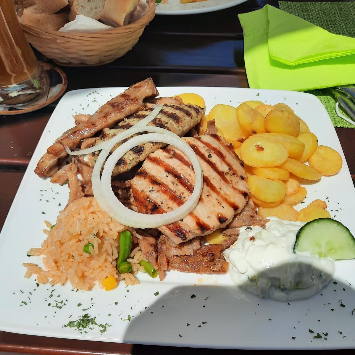 Restaurant "Gasthaus Kreuz - Griechische Küche bei Elli" in  Ingoldingen