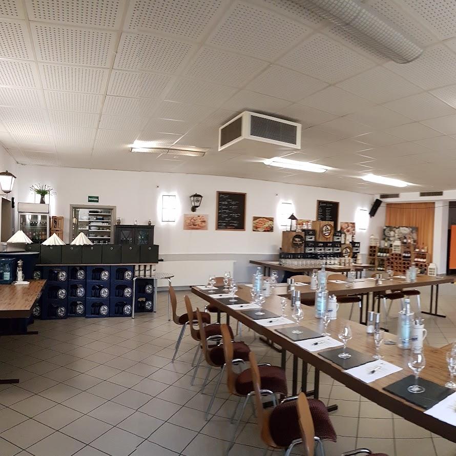 Restaurant "Restaurant, Biergarten, Kneipe  Zur Linde " in Caan