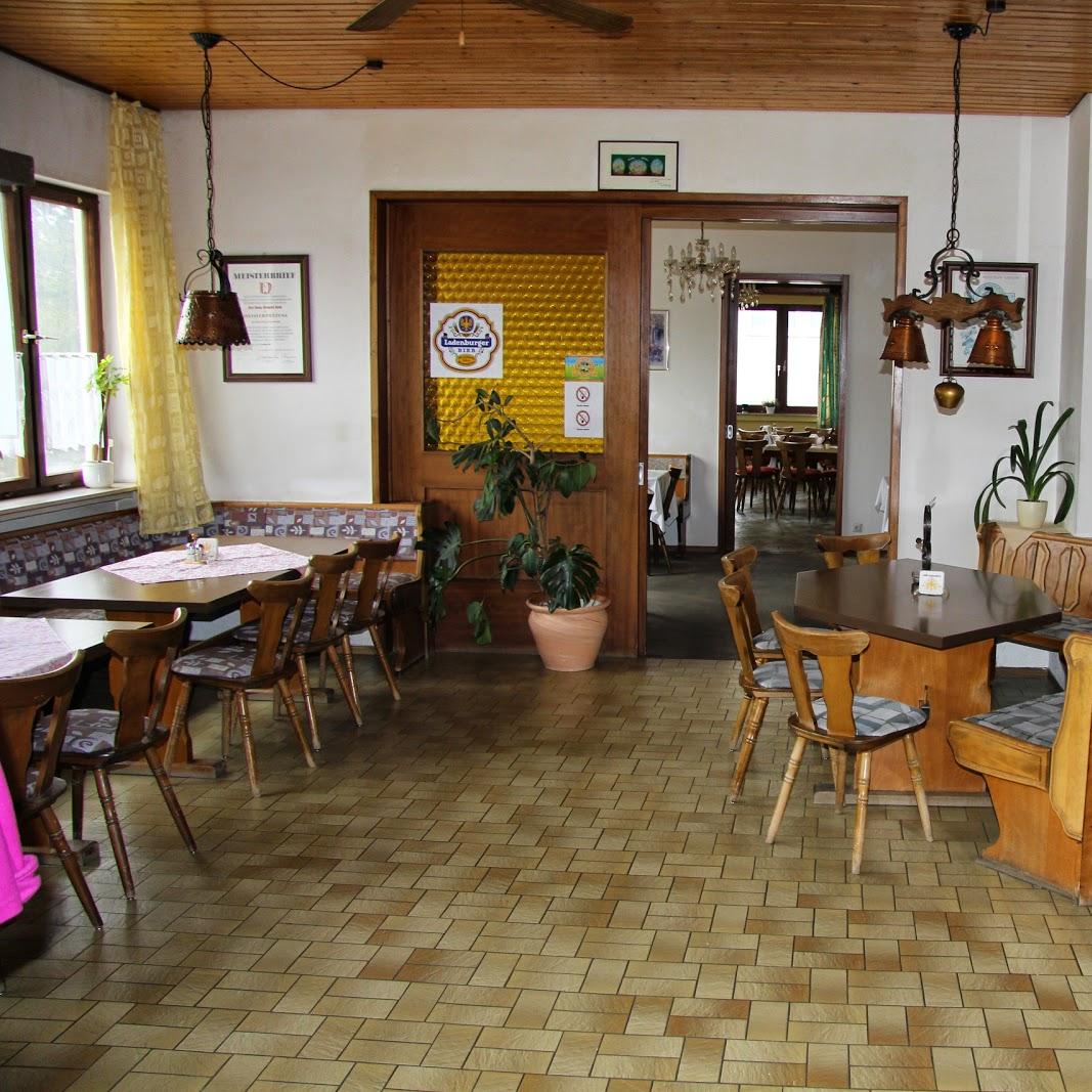 Restaurant "Schöne Aussicht - Ferienwohnungen & Monteurzimmer - Kegelbahnen - Mittagstisch" in  Hall