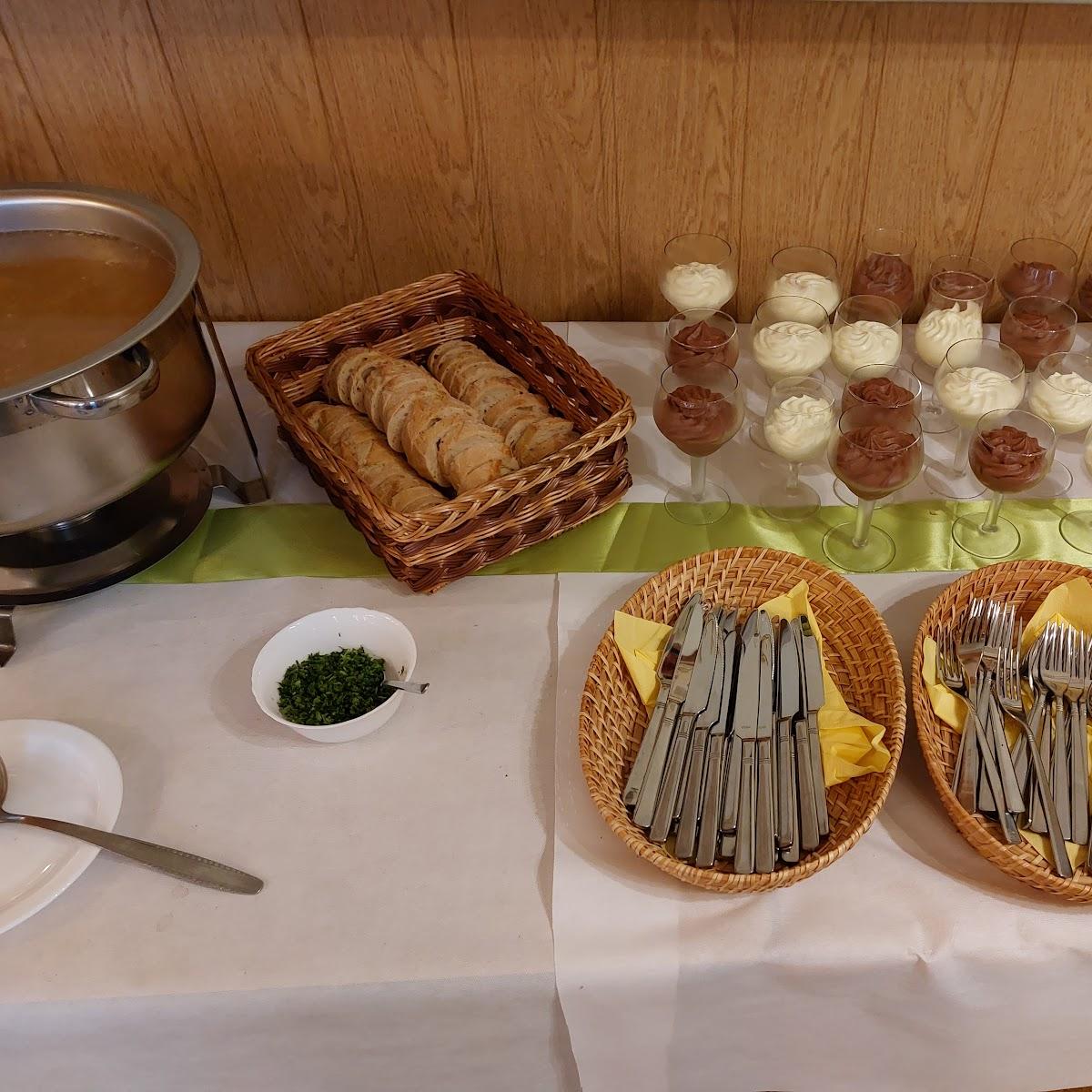 Restaurant "Klubhaus Ehlequell Schweinitz" in Möckern