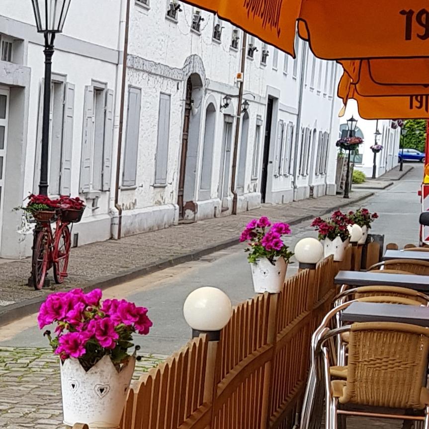 Restaurant "Pizzeria La Casa am Hafen" in Bad Karlshafen