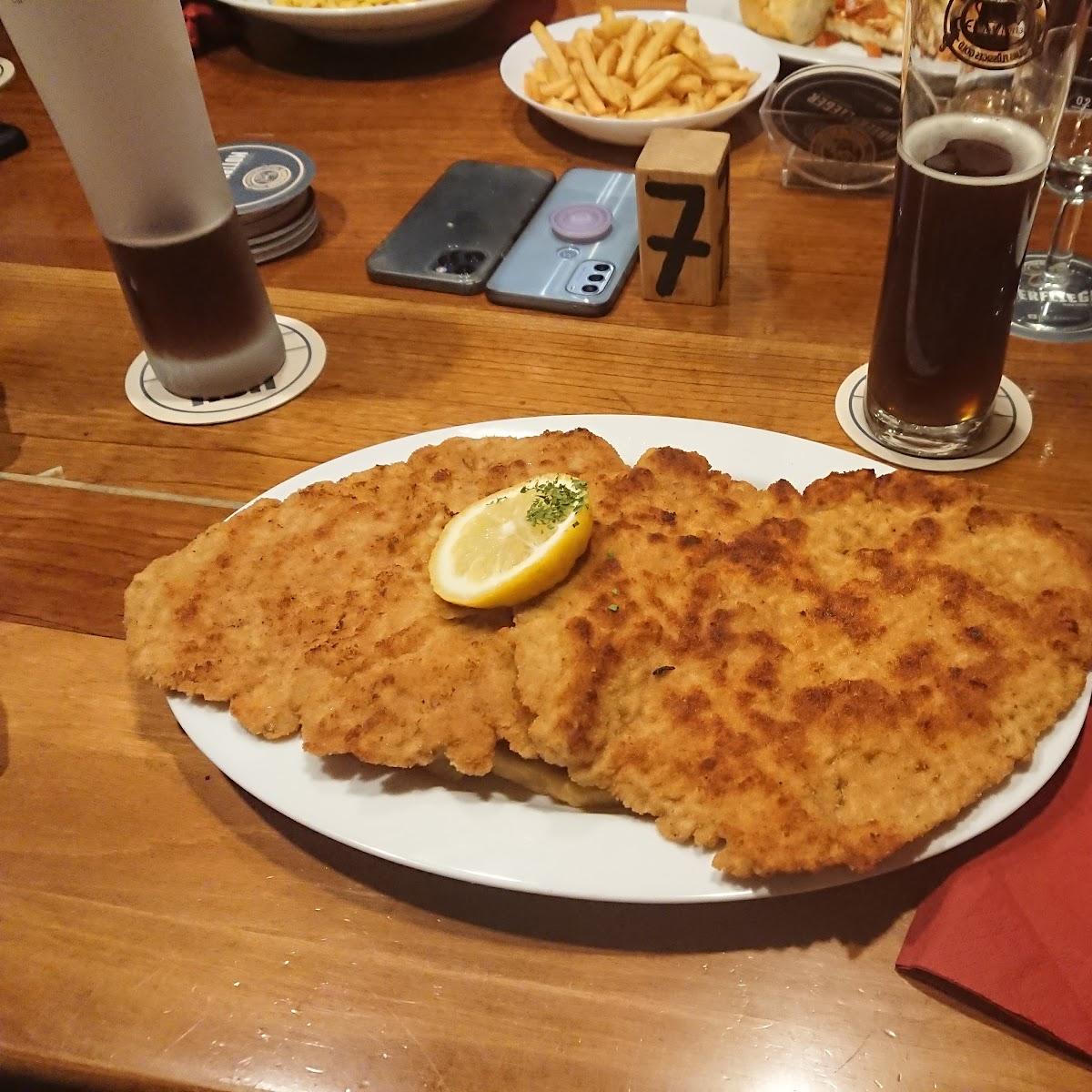 Restaurant "Restaurant Neue Welt UG (hb)" in Ulm