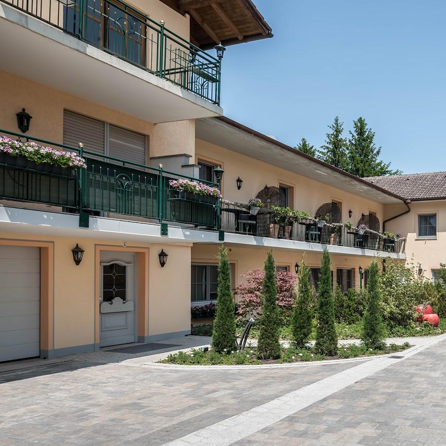 Restaurant "Paradieswinkel" in  Ammersee