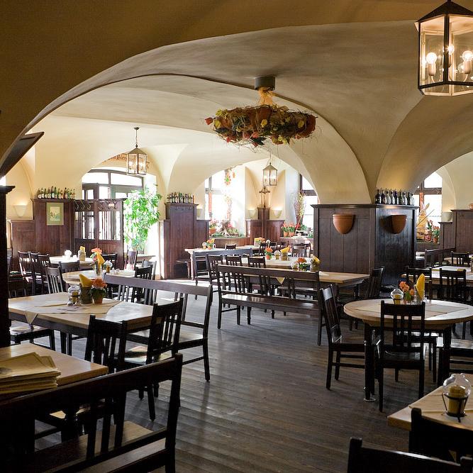 Restaurant "Bräustüberl Schloss" in Seefeld