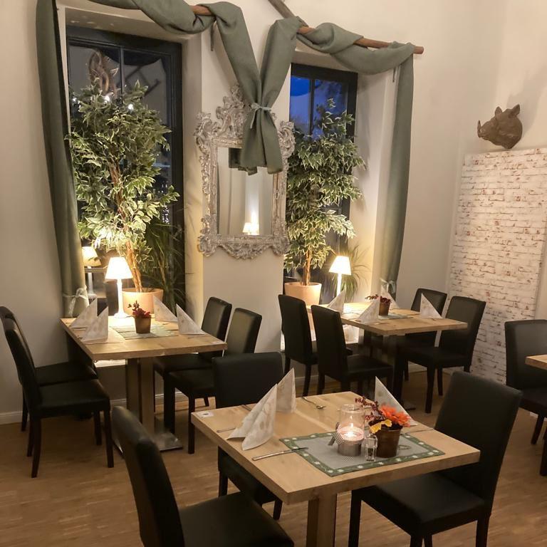 Restaurant "Zum Dorfkrug - Schank- und Speisewirtschaft" in Wennigsen (Deister)