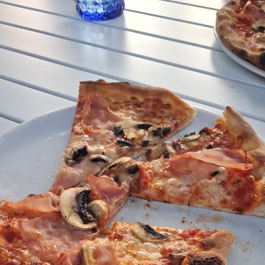 Restaurant "Lombardi - Die Tiefkühlpizza vom Italiener" in Egglham