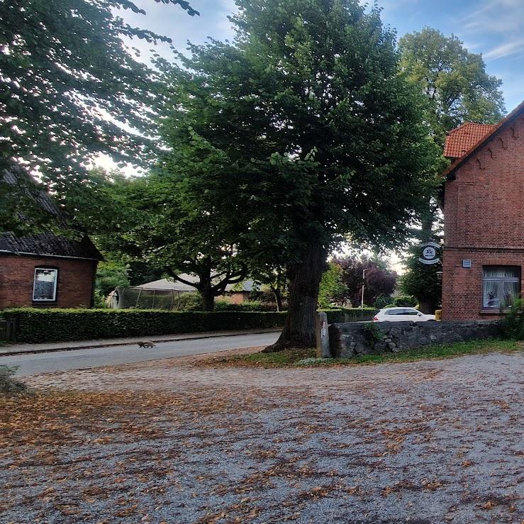 Restaurant "Gasthof Unter den Linden" in Grönwohld