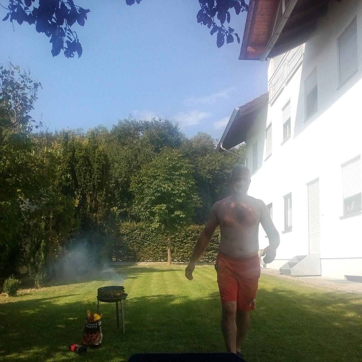 Restaurant "Hüttinger" in Windberg