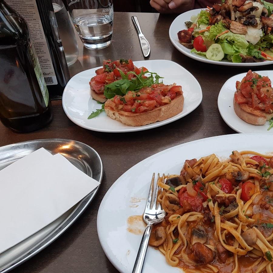 Restaurant "Laurin Pasta u. Pizza" in Straubing