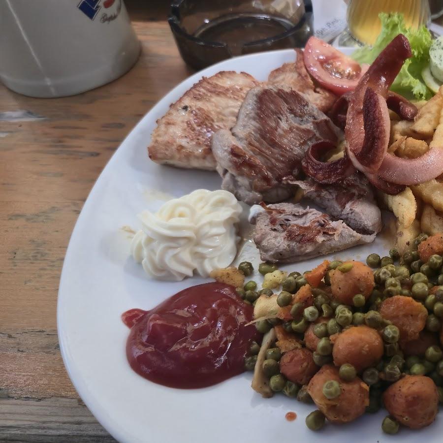 Restaurant "Peterhof - Gerd Kattinger" in Straubing