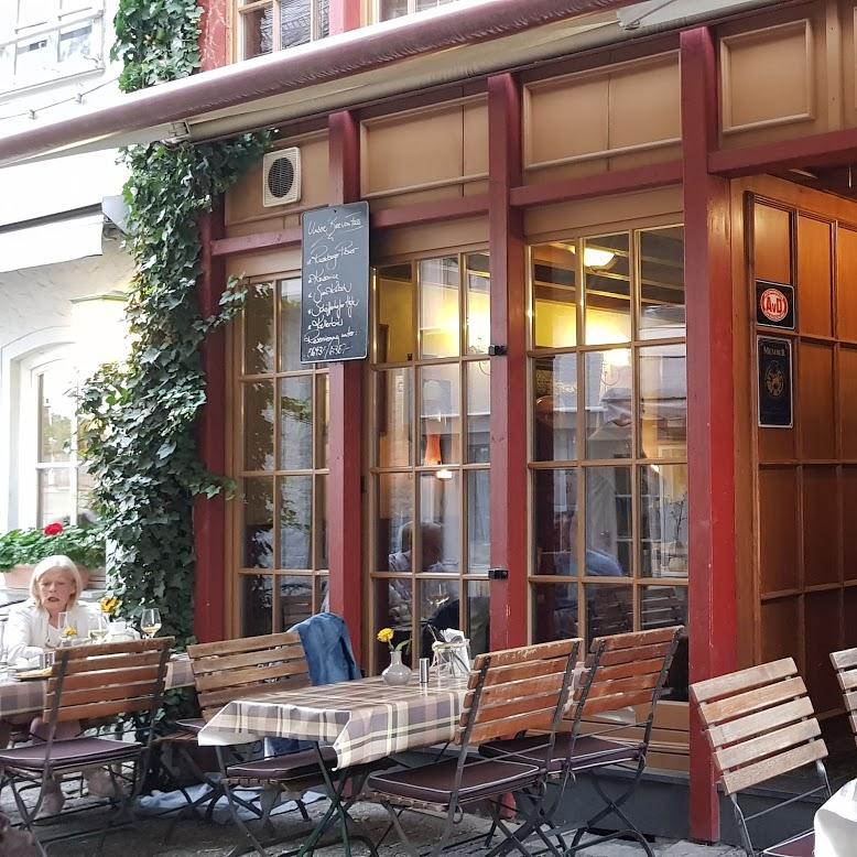 Restaurant "Kaiser Pavillon" in  Hoppegarten