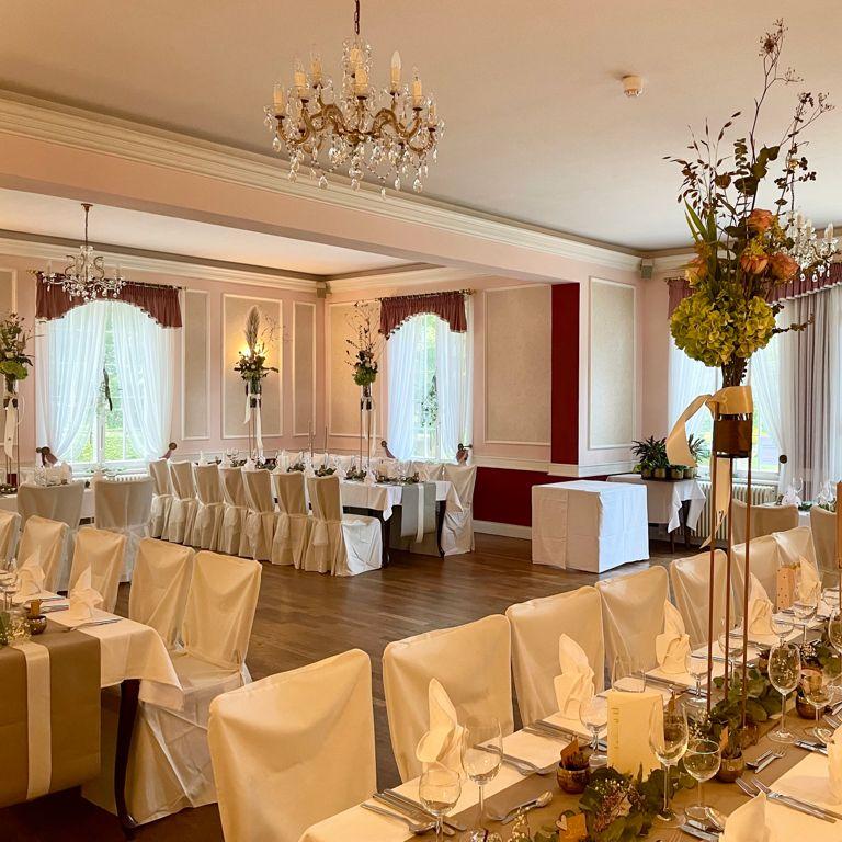 Restaurant "Parkrestaurant Rosenau" in Rödental