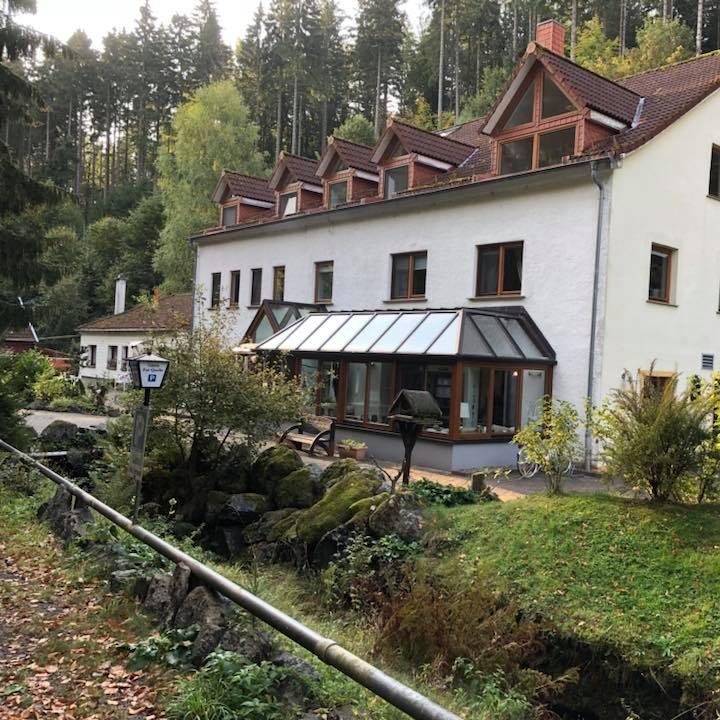 Restaurant "Gaststätte  Zur Schweiz  mit Bowlingbahn - Pension Thüringen" in  Crawinkel
