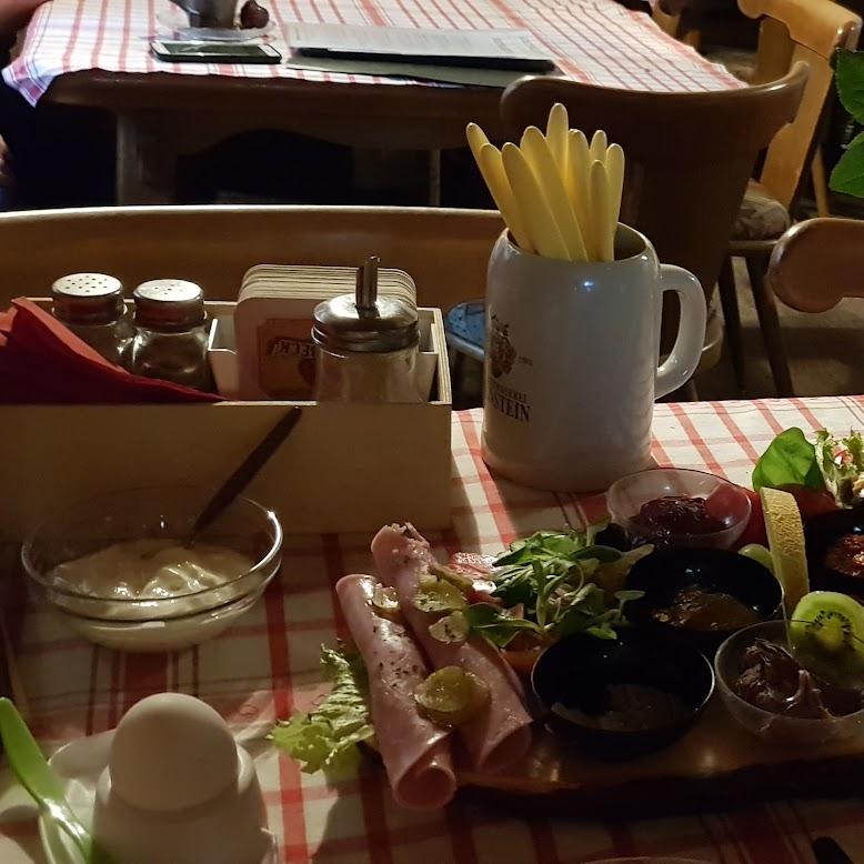 Restaurant "Osterhöhle Tropfsteinhöhle mit Waldschänke" in Neukirchen bei Sulzbach-Rosenberg