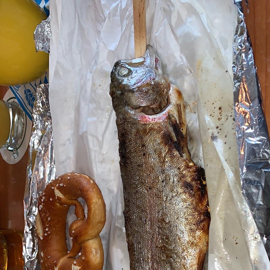 Restaurant "Auf Da Gmoa Wirtshaus" in Falkenberg