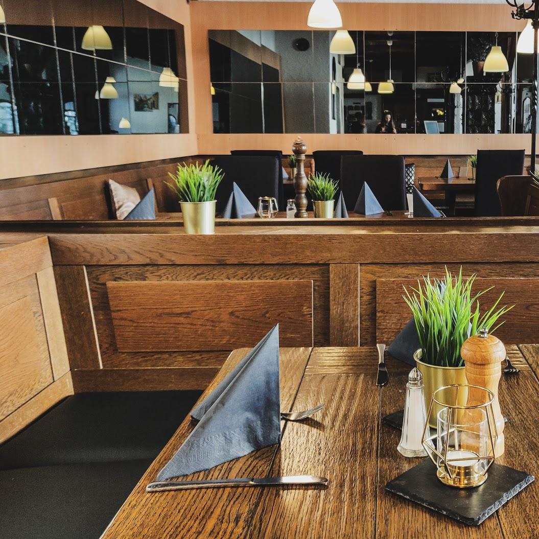 Restaurant "Cafe Bistro Villa Rosa" in  Lech