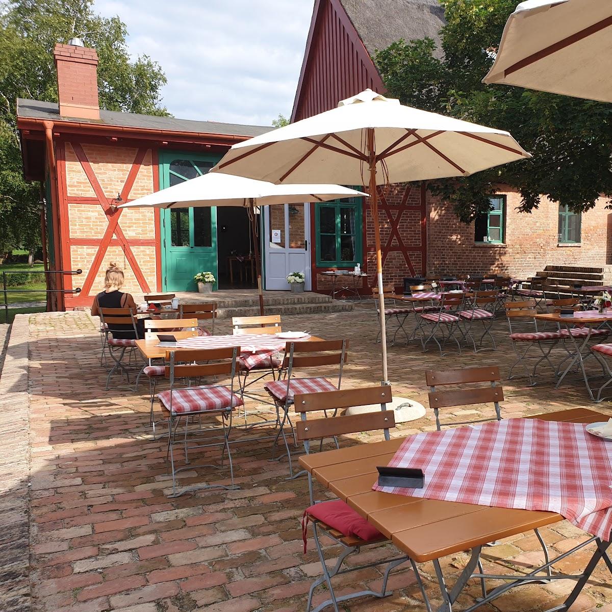 Restaurant "Stolper Fährkrug" in Stolpe an der Peene