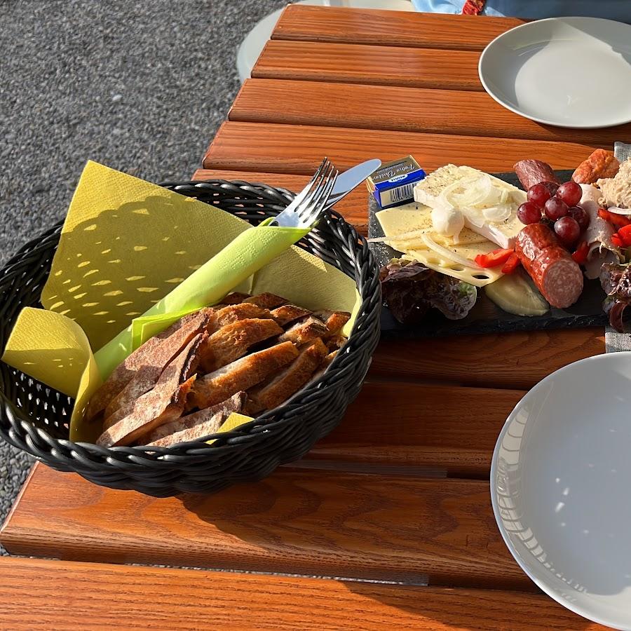 Restaurant "Saliter Bräu" in Oberpframmern