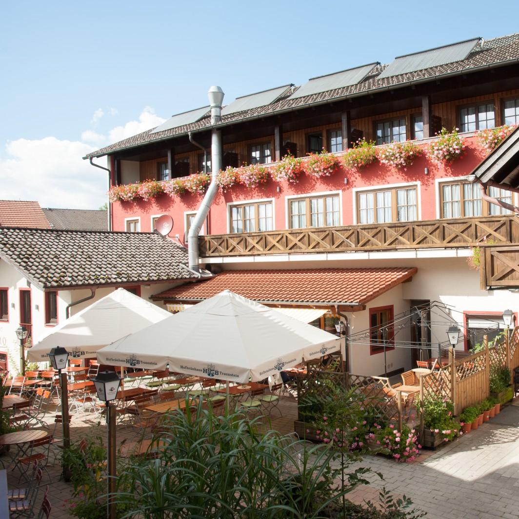 Restaurant "Gut Sonnenhausen GmbH&Co.KG" in  Glonn