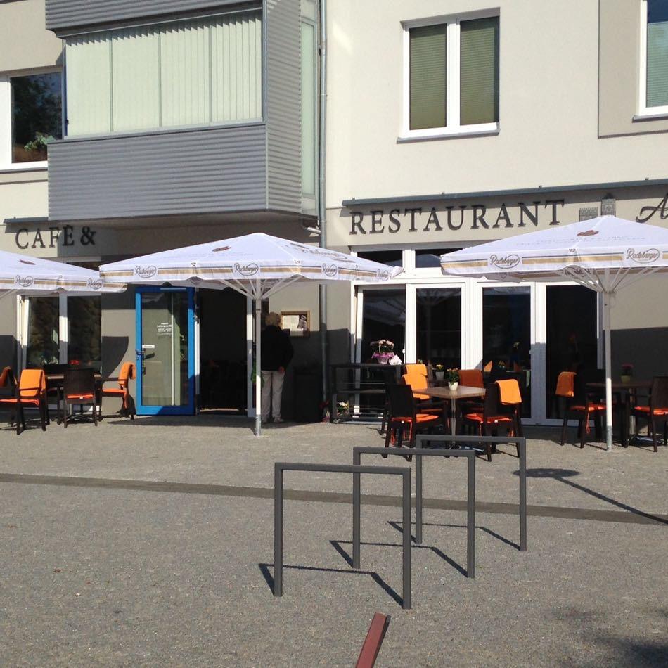 Restaurant "Café Und Restaurant Am Treptower Tor" in  Neubrandenburg