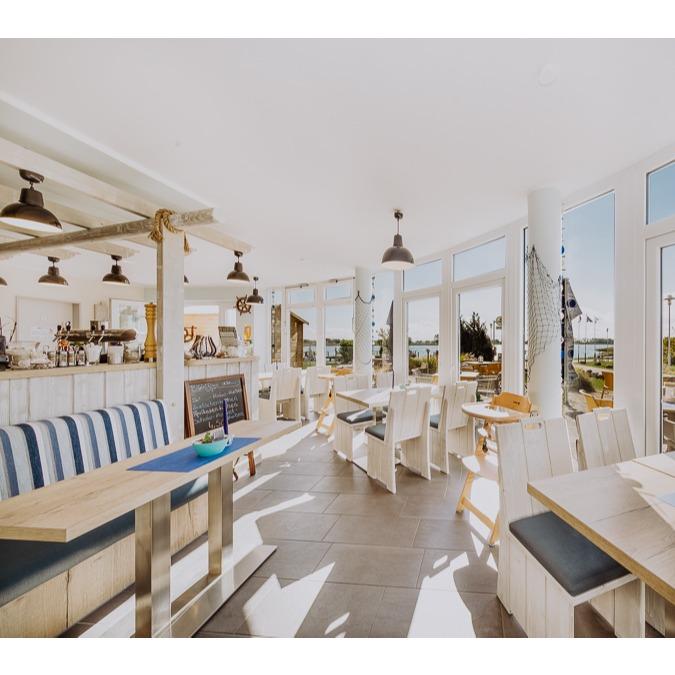 Restaurant "Puddeminer Hafenrestaurant" in  Poseritz