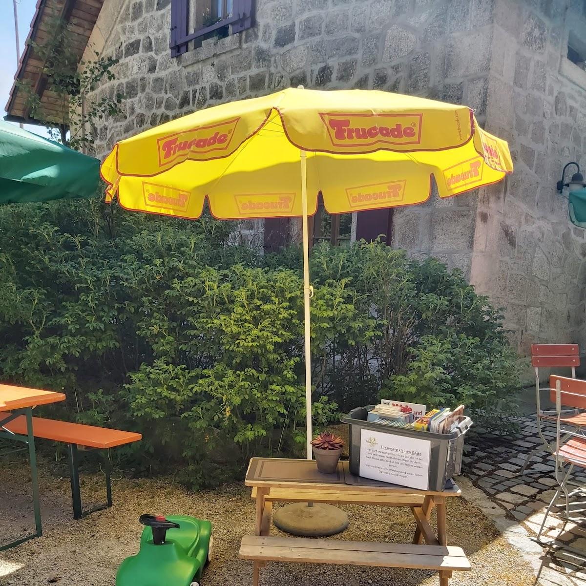 Restaurant "Waldhaus im Steinwald" in Pullenreuth