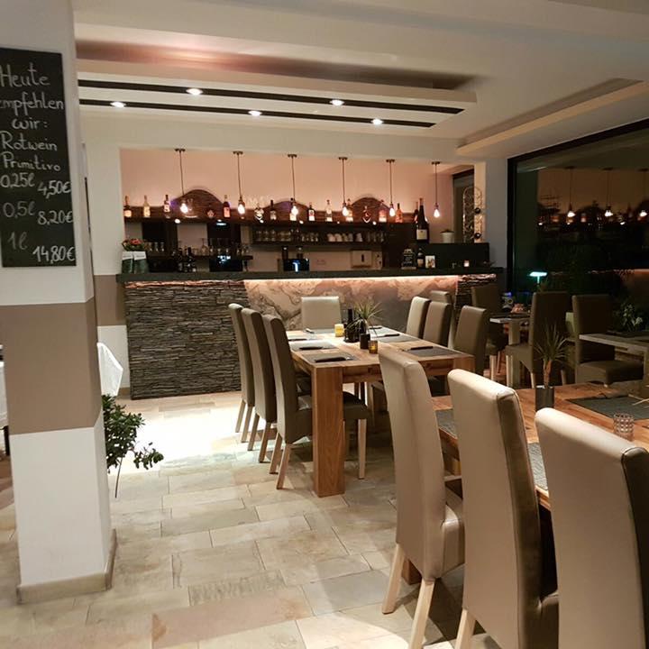 Restaurant "La Pietra - Ristorante - Pizzeria - Café" in  Amstetten