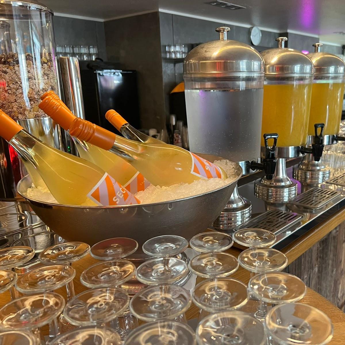 Restaurant "Cafe Extra  GmbH" in Deggendorf