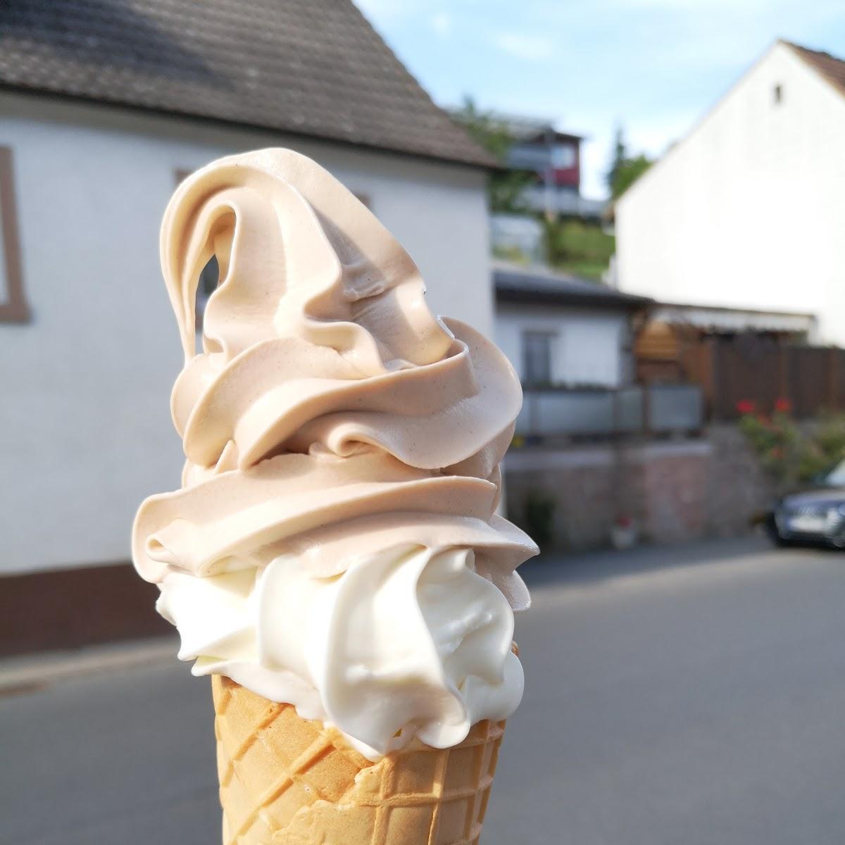 Restaurant "Eiscafe-Jaromin" in  Altenbuch