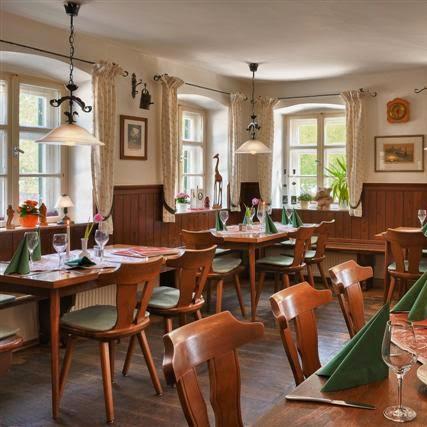 Restaurant "Fröhlichs Wirtshaus, Bayrisches Wirtshaus" in Großweil