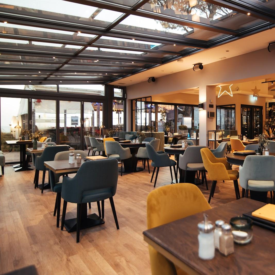 Restaurant "Grande Beach Café" in Scharbeutz